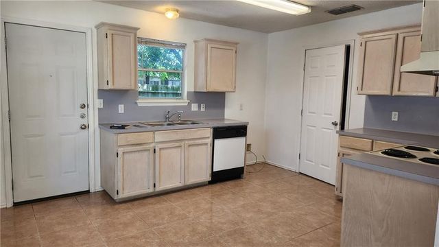 7841 Impala Dr, Corpus Christi, TX 78414
