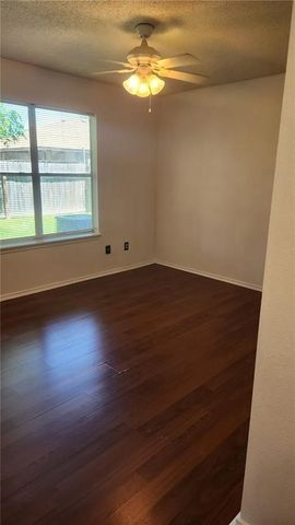 7841 Impala Dr, Corpus Christi, TX 78414