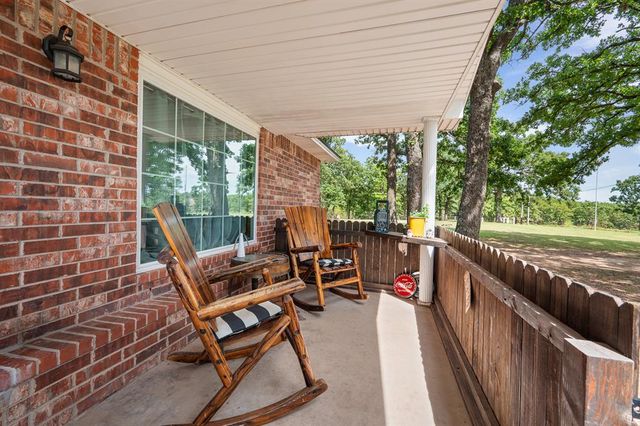 32318 Hamilton Road, Wanette, OK 74878