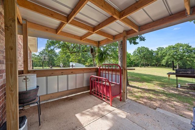 32318 Hamilton Road, Wanette, OK 74878