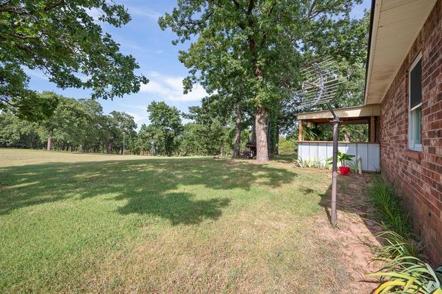32318 Hamilton Road, Wanette, OK 74878