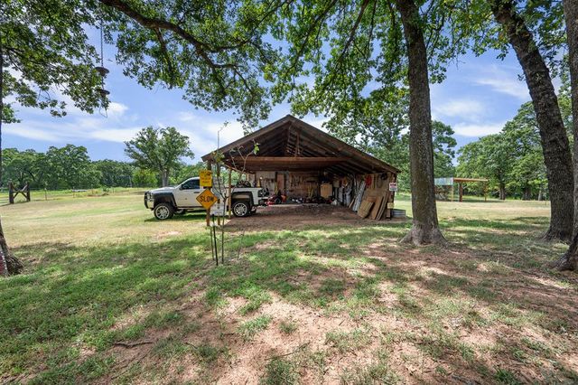32318 Hamilton Road, Wanette, OK 74878