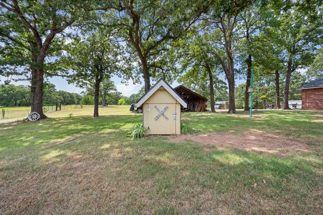 32318 Hamilton Road, Wanette, OK 74878