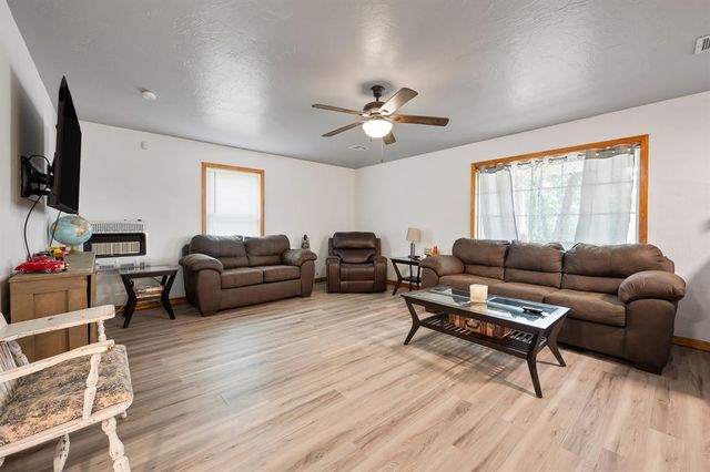 32318 Hamilton Road, Wanette, OK 74878