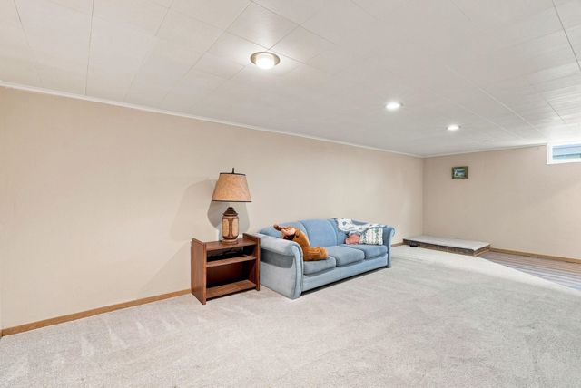 824 E Sanson Ave, Spokane, WA 99207