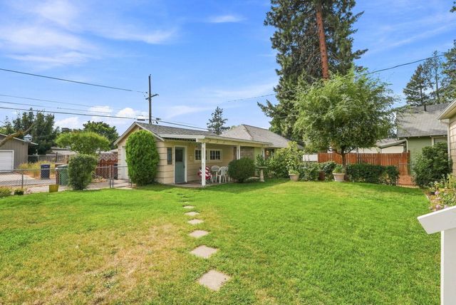 824 E Sanson Ave, Spokane, WA 99207
