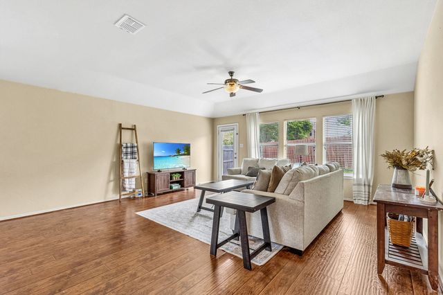 1682 Chukar Drive, Aubrey, TX 76227