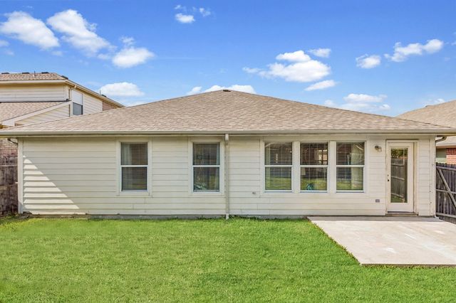 1682 Chukar Drive, Aubrey, TX 76227