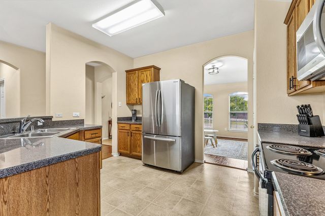 1682 Chukar Drive, Aubrey, TX 76227