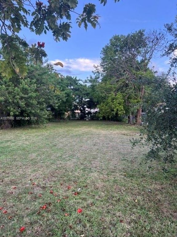 1324 5 street, Miami, FL 33135