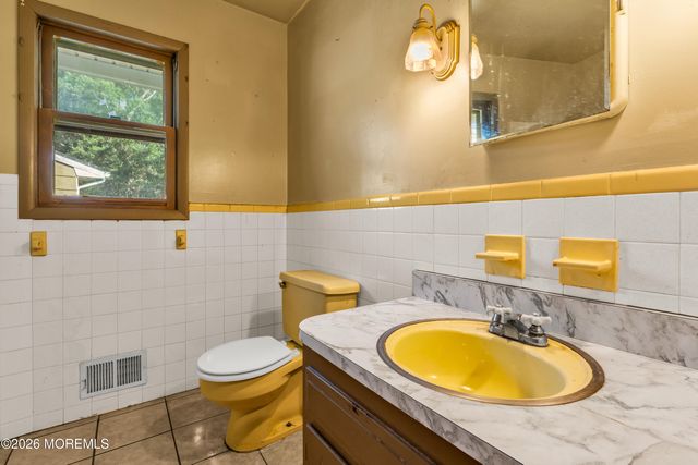 399 Constitution Drive, Forked River, NJ 08731