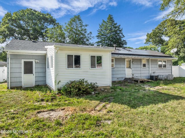 399 Constitution Drive, Forked River, NJ 08731