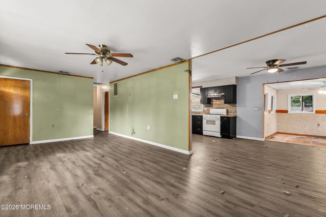 399 Constitution Drive, Forked River, NJ 08731