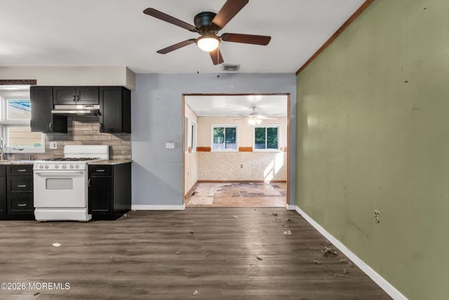399 Constitution Drive, Forked River, NJ 08731