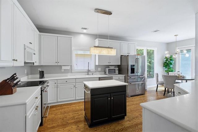 330 Shady River Trace, Roswell, GA 30076