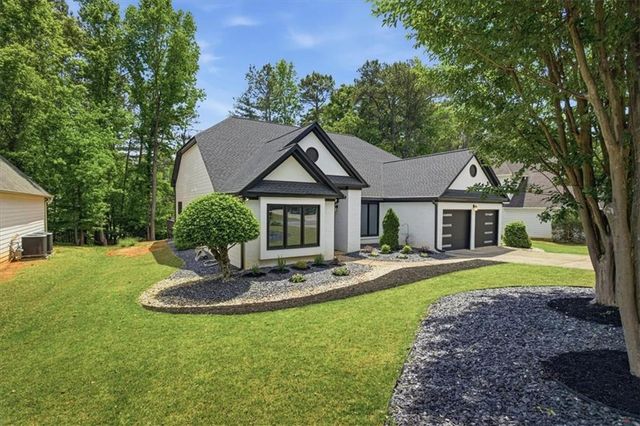 330 Shady River Trace, Roswell, GA 30076