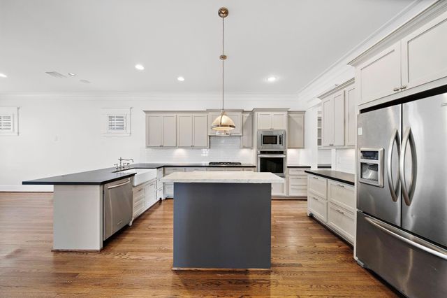 931 W Cottage Street, Houston, TX 77009