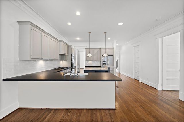 931 W Cottage Street, Houston, TX 77009