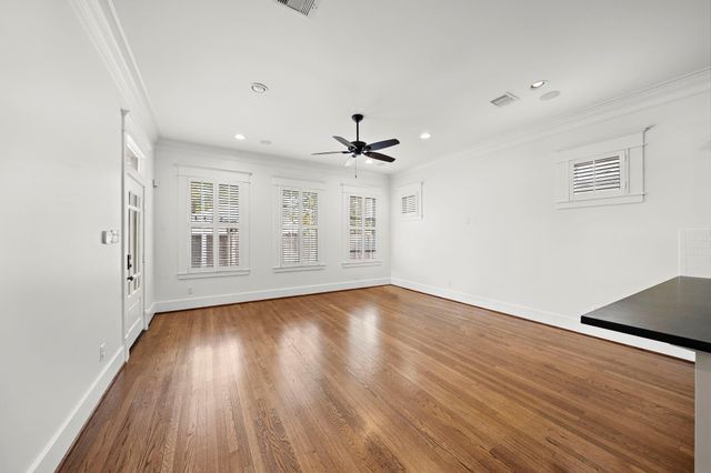 931 W Cottage Street, Houston, TX 77009