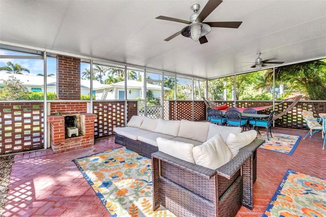 415 W MARION AVENUE, Punta Gorda, FL 33950