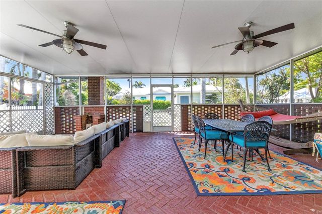 415 W MARION AVENUE, Punta Gorda, FL 33950