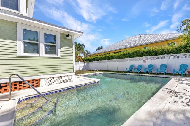 415 W MARION AVENUE, Punta Gorda, FL 33950