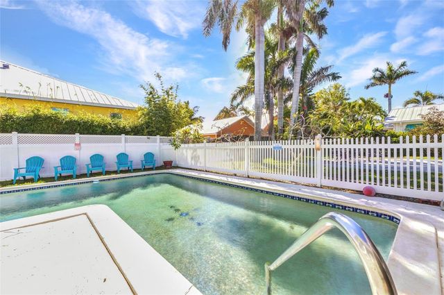 415 W MARION AVENUE, Punta Gorda, FL 33950