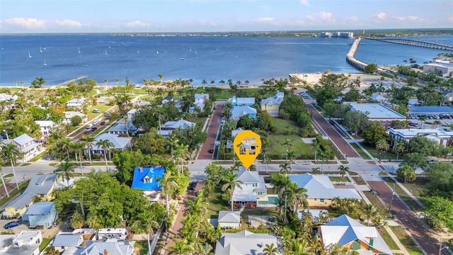 415 W MARION AVENUE, Punta Gorda, FL 33950