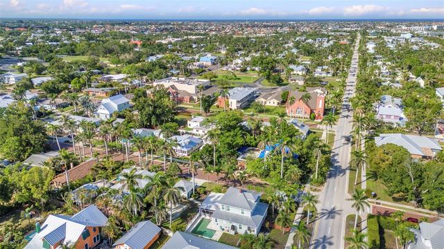 415 W MARION AVENUE, Punta Gorda, FL 33950