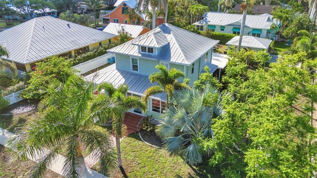 415 W MARION AVENUE, Punta Gorda, FL 33950