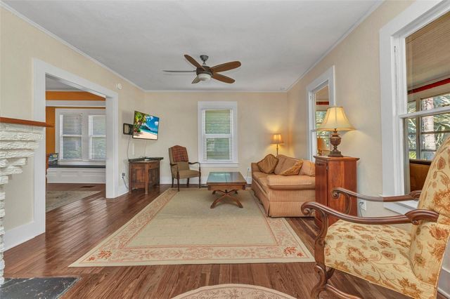415 W MARION AVENUE, Punta Gorda, FL 33950