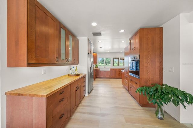 5240 MYAKKA VALLEY TRAIL, Sarasota, FL 34241