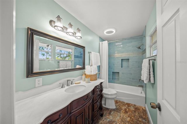 5240 MYAKKA VALLEY TRAIL, Sarasota, FL 34241