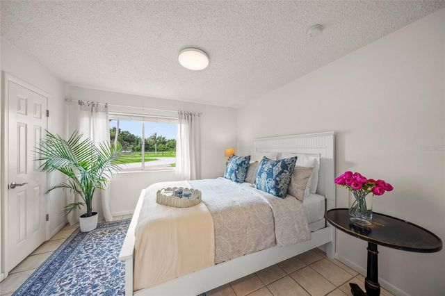5240 MYAKKA VALLEY TRAIL, Sarasota, FL 34241