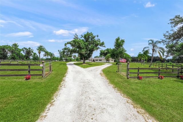 5240 MYAKKA VALLEY TRAIL, Sarasota, FL 34241