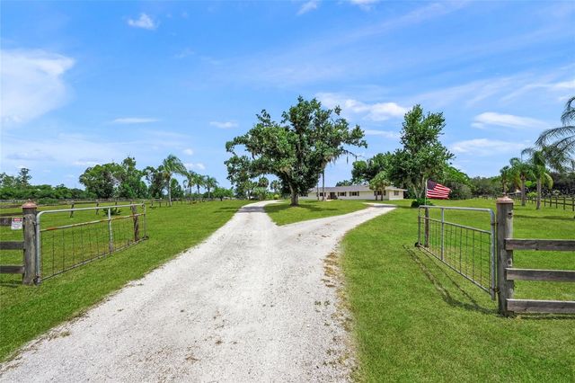 5240 MYAKKA VALLEY TRAIL, Sarasota, FL 34241