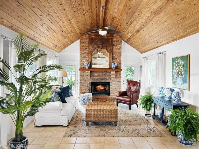 5240 MYAKKA VALLEY TRAIL, Sarasota, FL 34241