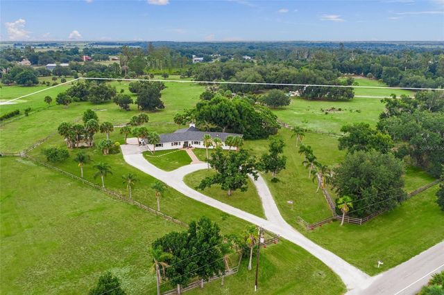 5240 MYAKKA VALLEY TRAIL, Sarasota, FL 34241