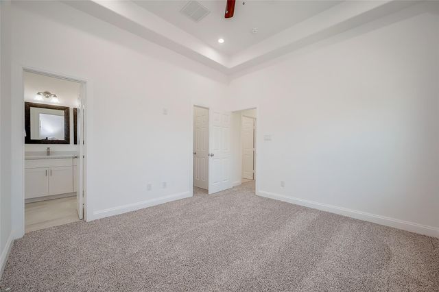 8449 Jutland Road B, Houston, TX 77033