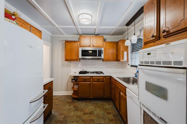 916 Meadow Lane, Lexington, KY 40505