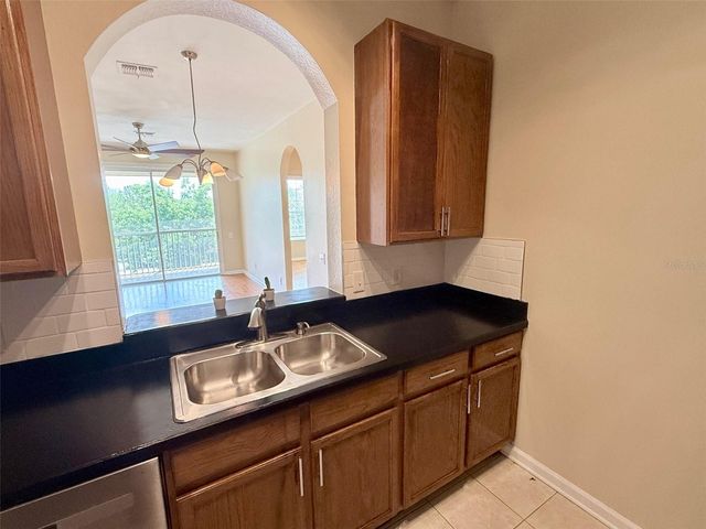 3190 DANTE DRIVE 301, Orlando, FL 32835