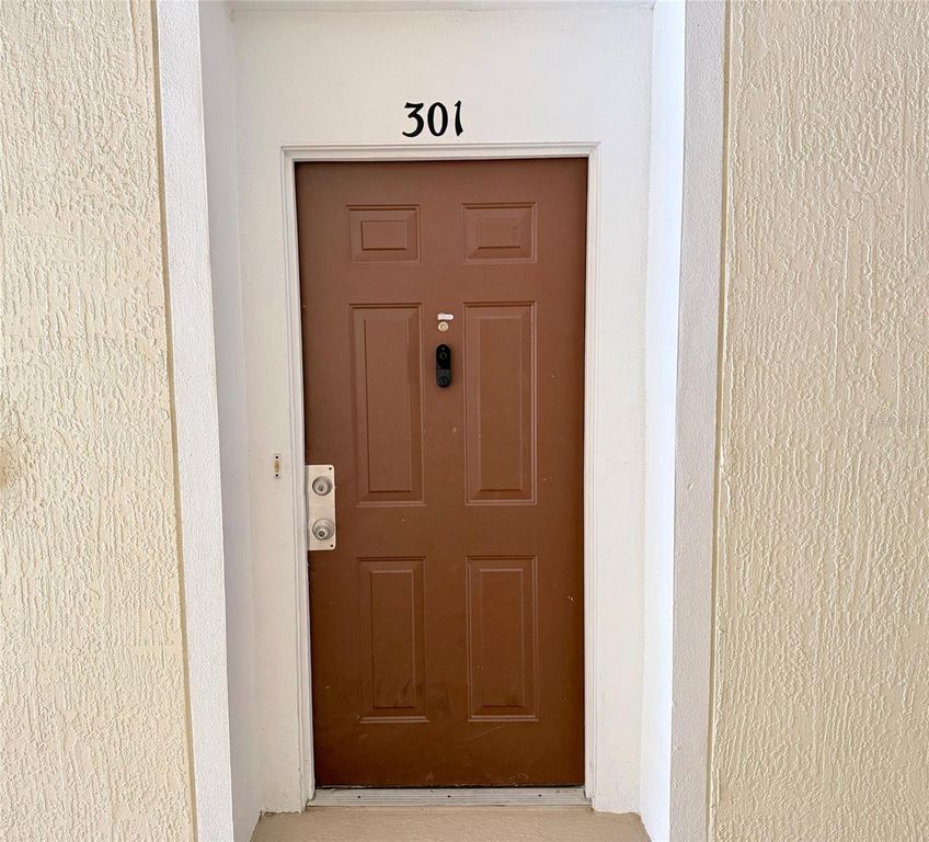 3190 DANTE DRIVE 301, Orlando, FL 32835