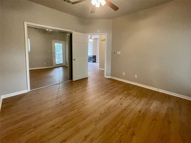 310 Pat Garrison ST 8, San Marcos, TX 78666