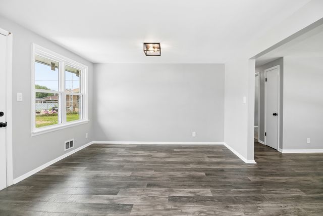 1256 Marla Terrace, Bradley, IL 60915