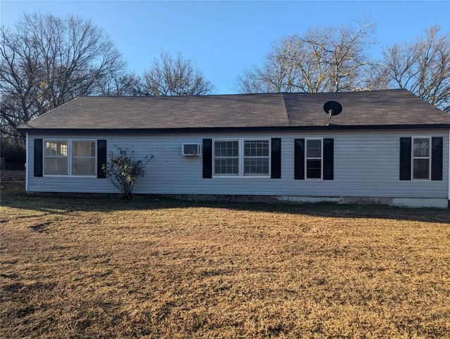 502 E Baker, Hamilton, TX 76531