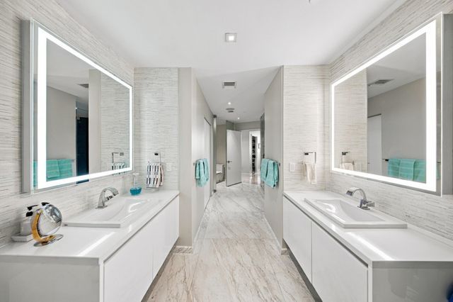 701 N Fort Lauderdale Beach Boulevard 704, Fort Lauderdale, FL 33304