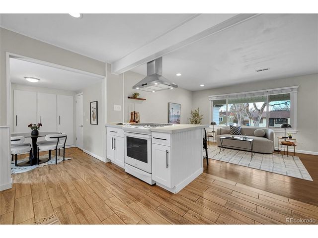 2884 S Harrison St, Denver, CO 80210