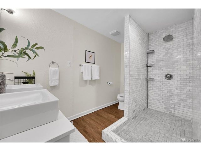 2884 S Harrison St, Denver, CO 80210