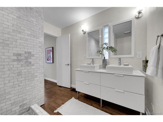 2884 S Harrison St, Denver, CO 80210