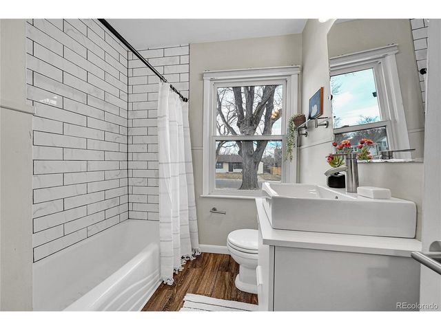 2884 S Harrison St, Denver, CO 80210